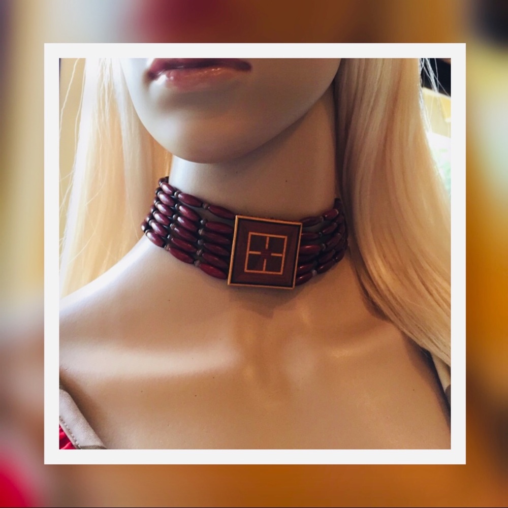 Sandor Co 1970’s choker Wood & agate beads